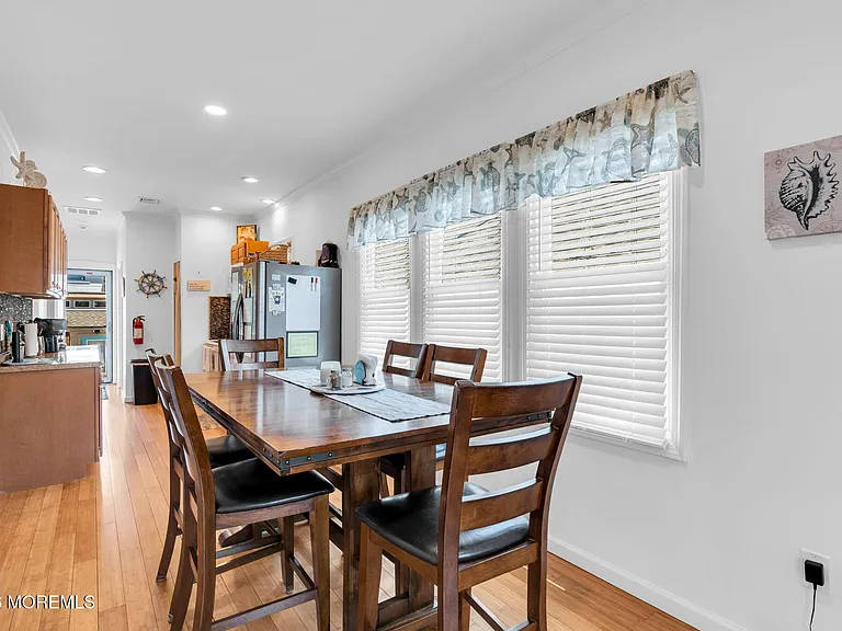 226 Dupont Ave — Photo 10