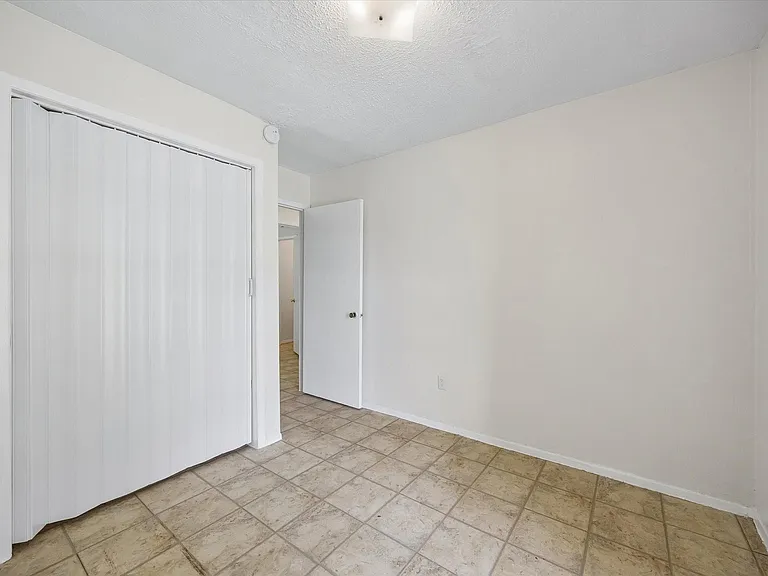 12639 Chiswick Rd — Photo 10