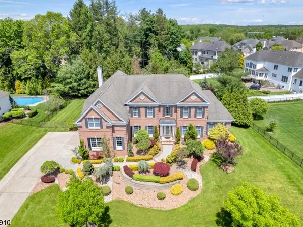 28 Witherspoon Way, Marlboro Twp., NJ 07746