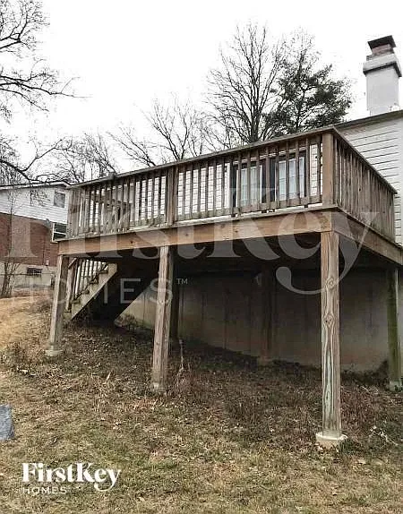 3 bed, 2.0 bath, 1375 sqft, $2,095 — Photo 2