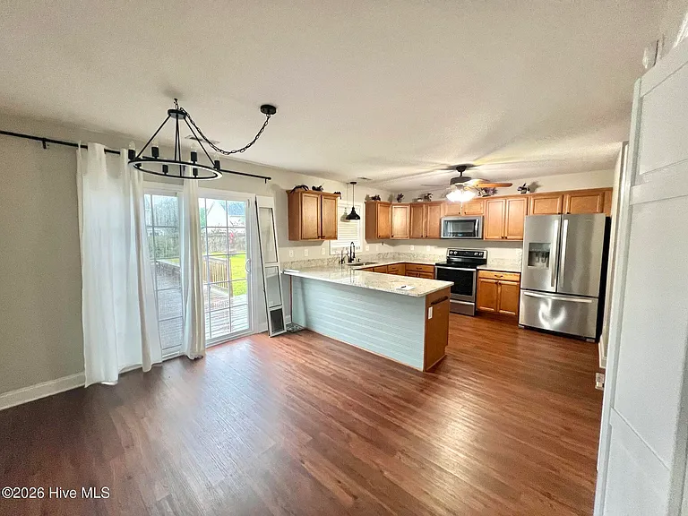 314 Springcreek Ct — Photo 8