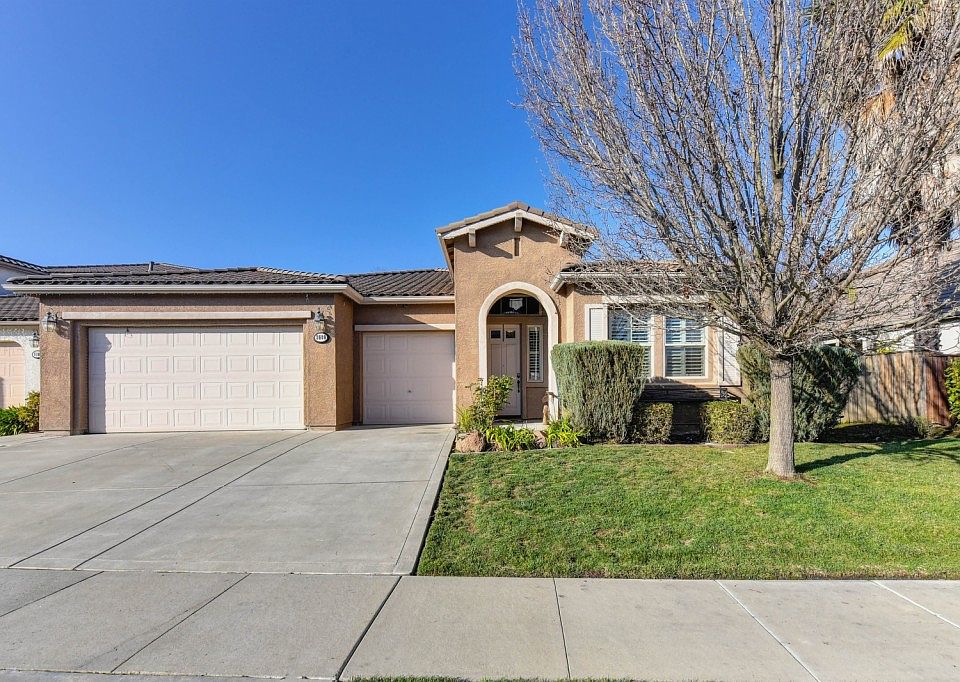 1st image of 3690 Bridgeway Lakes Dr
