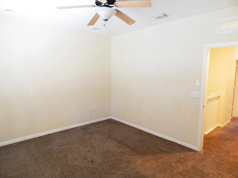 8444 SW 29th St — Photo 12