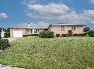 13 Crescent Dr, Plains, PA 18705