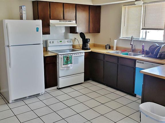 2nd image of 560 Washington Ave