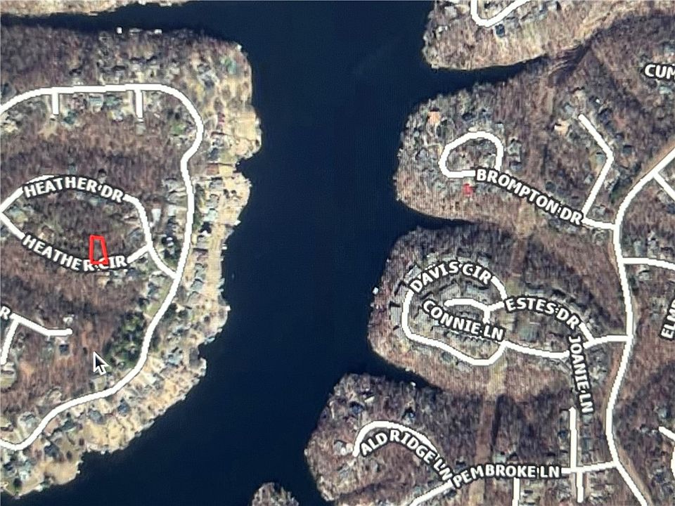 2nd image of 14 Heather Cir #14