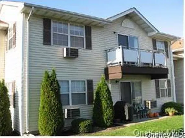 100 Hillside Dr APT D10, Middletown, NY 10941