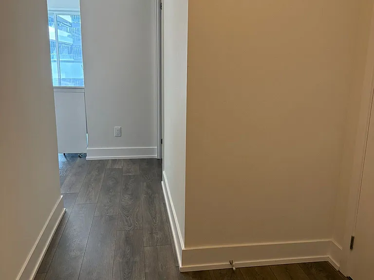 188 Fairview Mall Dr #706 — Photo 25