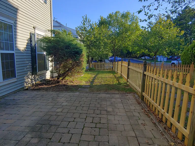 814 Estuary Dr — Photo 3