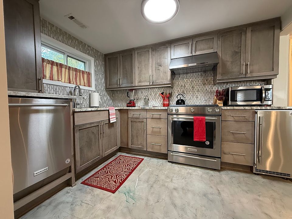 1st image of 1262 Winburn Dr #1