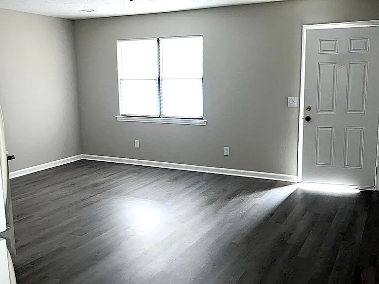3003 Caldwell Ct #9E — Photo 8