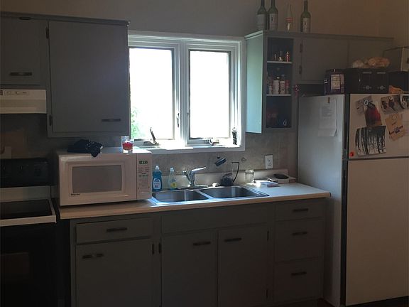 4th image of 1623 Lakeshore Dr
