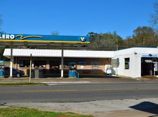 1900 S Market St, Brenham, TX 77833