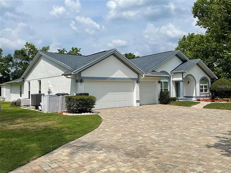 1858 N Prairie Dunes Ct — Photo 19