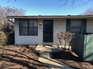 797 Pipers Ln, Columbus, OH 43228
