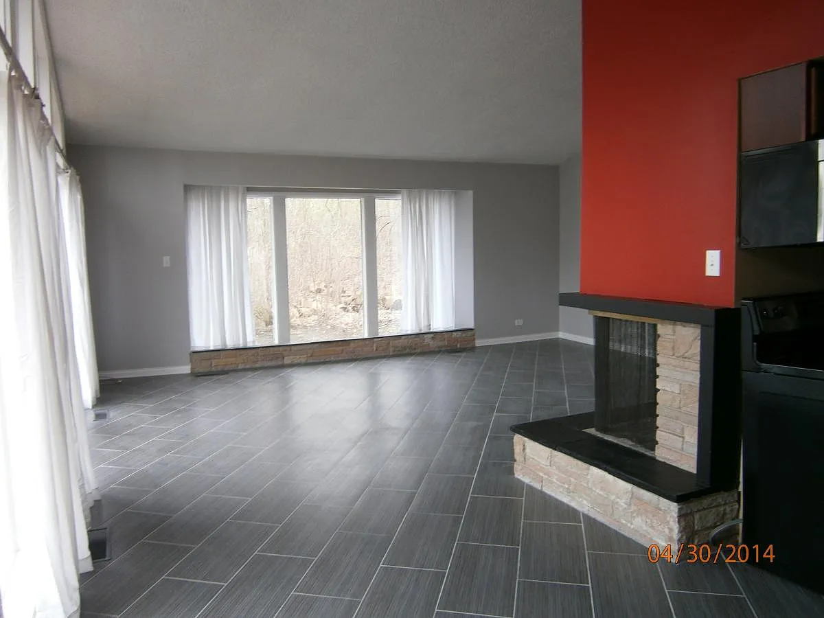 3 bed, 1738 sqft, $3,495 — Photo 3