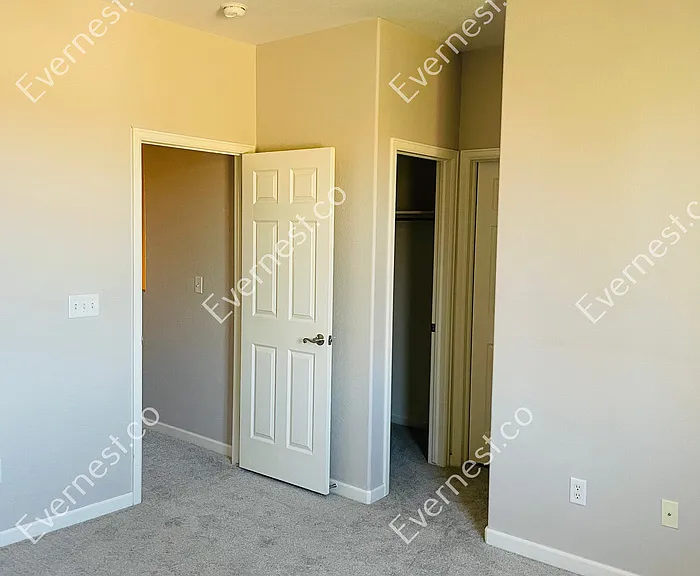 2851 Kansas Dr — Photo 14