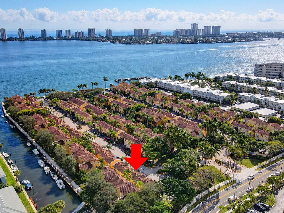 1st image of 1105 Lake Shore Dr APT 205