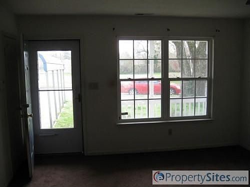 3rd image of 1527 Conoga St