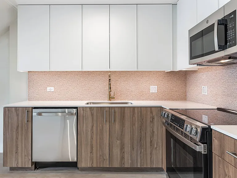 Lofts at Avenir — Photo 9