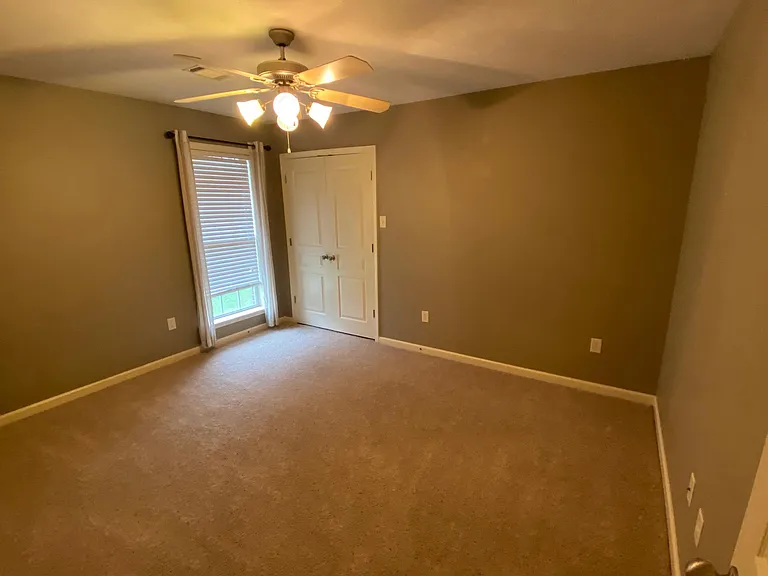 5360 Pewter Dr — Photo 8