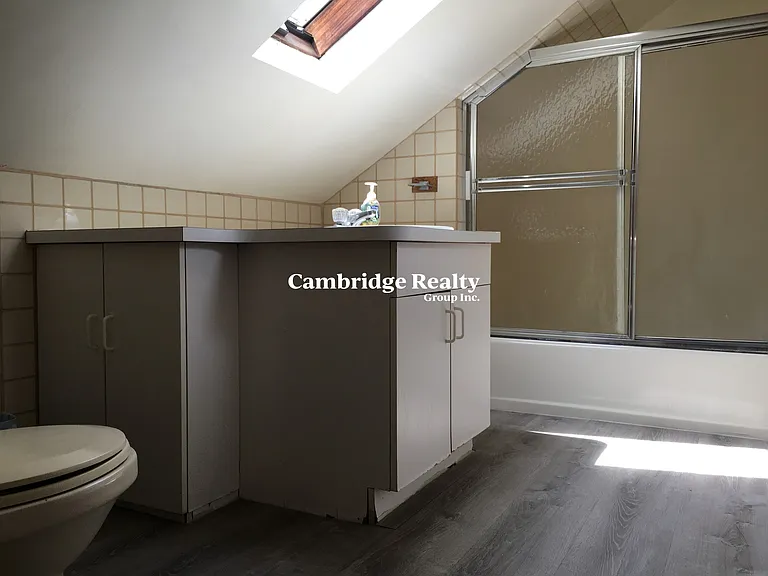 36 Linden St #16T — Photo 5
