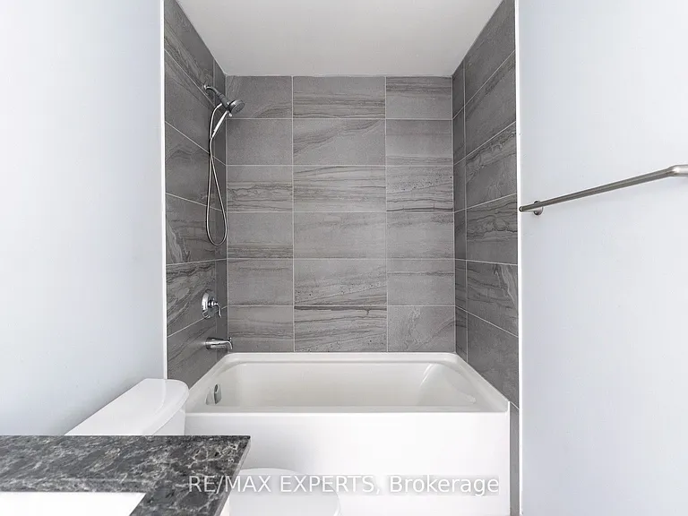 3237 Bayview Ave #102 — Photo 34