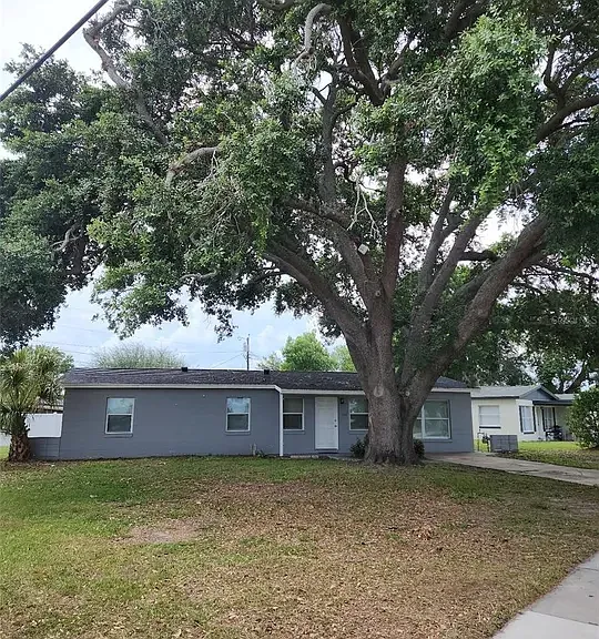 7218 Mandarin Dr — Photo 1