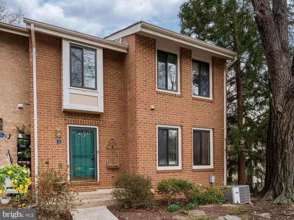 2012 Swans Neck Way, Reston, VA 20191