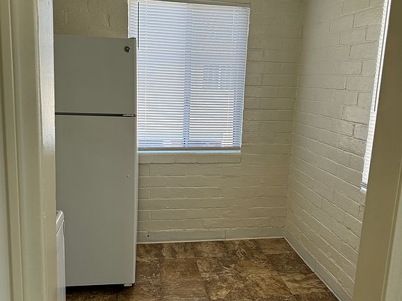 5th image of 2215 W Olive Ave APT 202