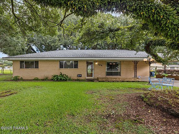 2nd image of 134 Saint Pierre Blvd