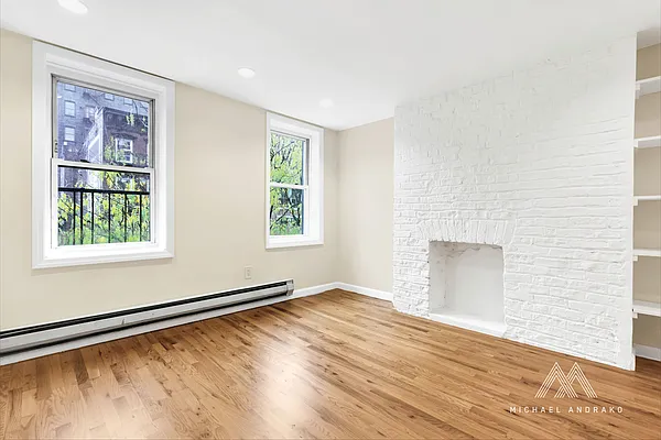 Rented by Cooper & Cooper Real Estate | media 10