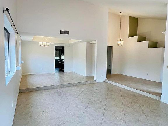 3rd image of 214 W Wood Dr