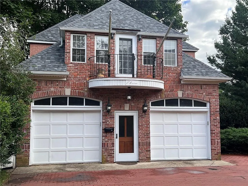1 bed, 1.0 bath, 448 sqft, $2,300 — Photo 1