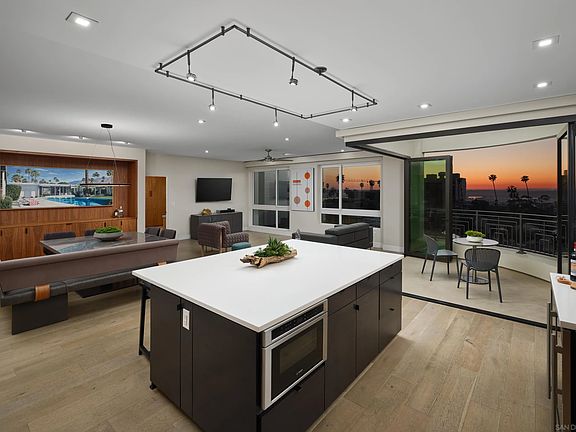 3rd image of 2665 5th Ave Unit 608