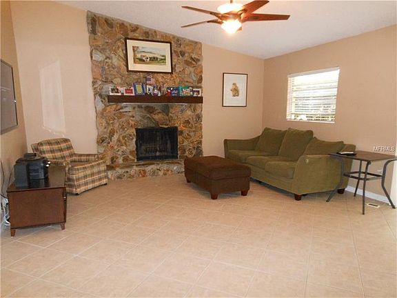 3rd image of 4732 Charing Cross Cir