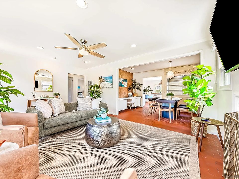 1st image of 723 Arenas St
