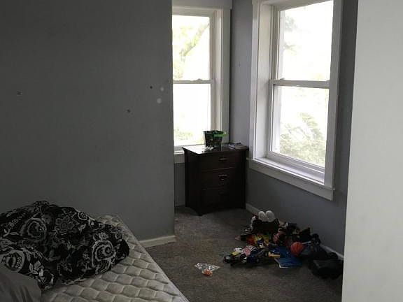 4th image of 1580 Colfax Ave