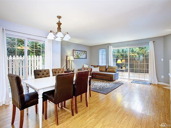 4th image of 23923 57th Ct S APT E1