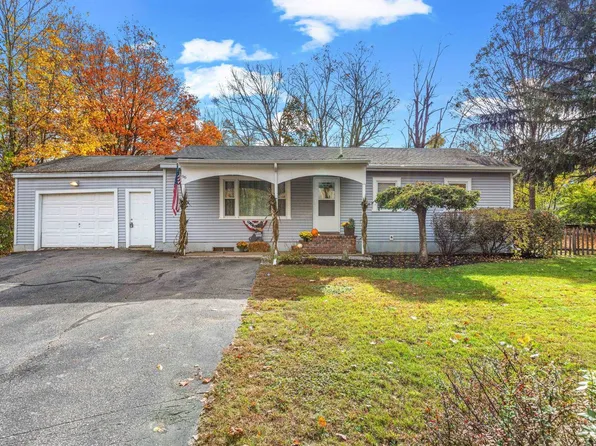 96 St. Laurent Street, Epping, NH 03042