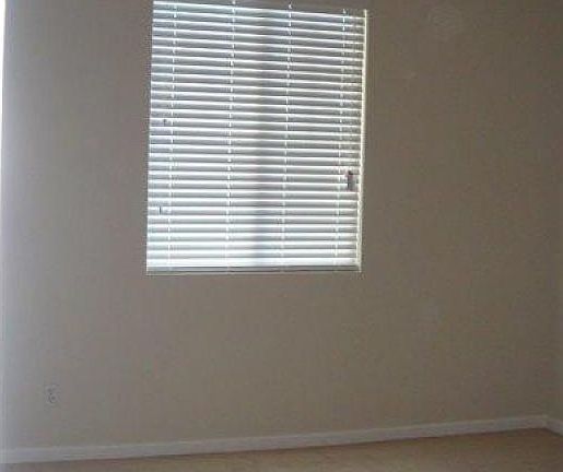 5th image of 9518 Milan Dr