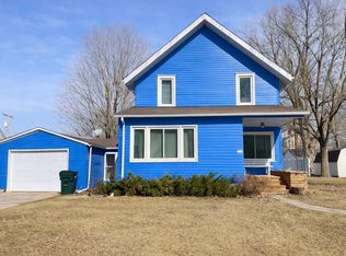 404 6th Ave W, Lamberton, MN 56152
