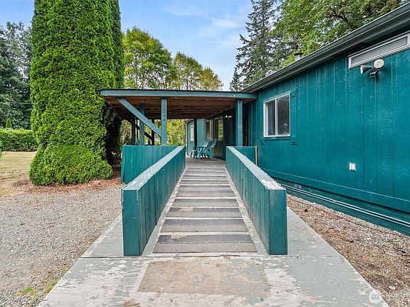 4th image of 8034 Normandy Place SE