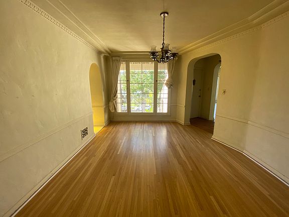 2nd image of 1228 Stearns Dr