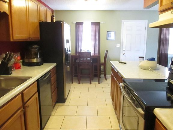 4th image of 407 N Edgewood Dr
