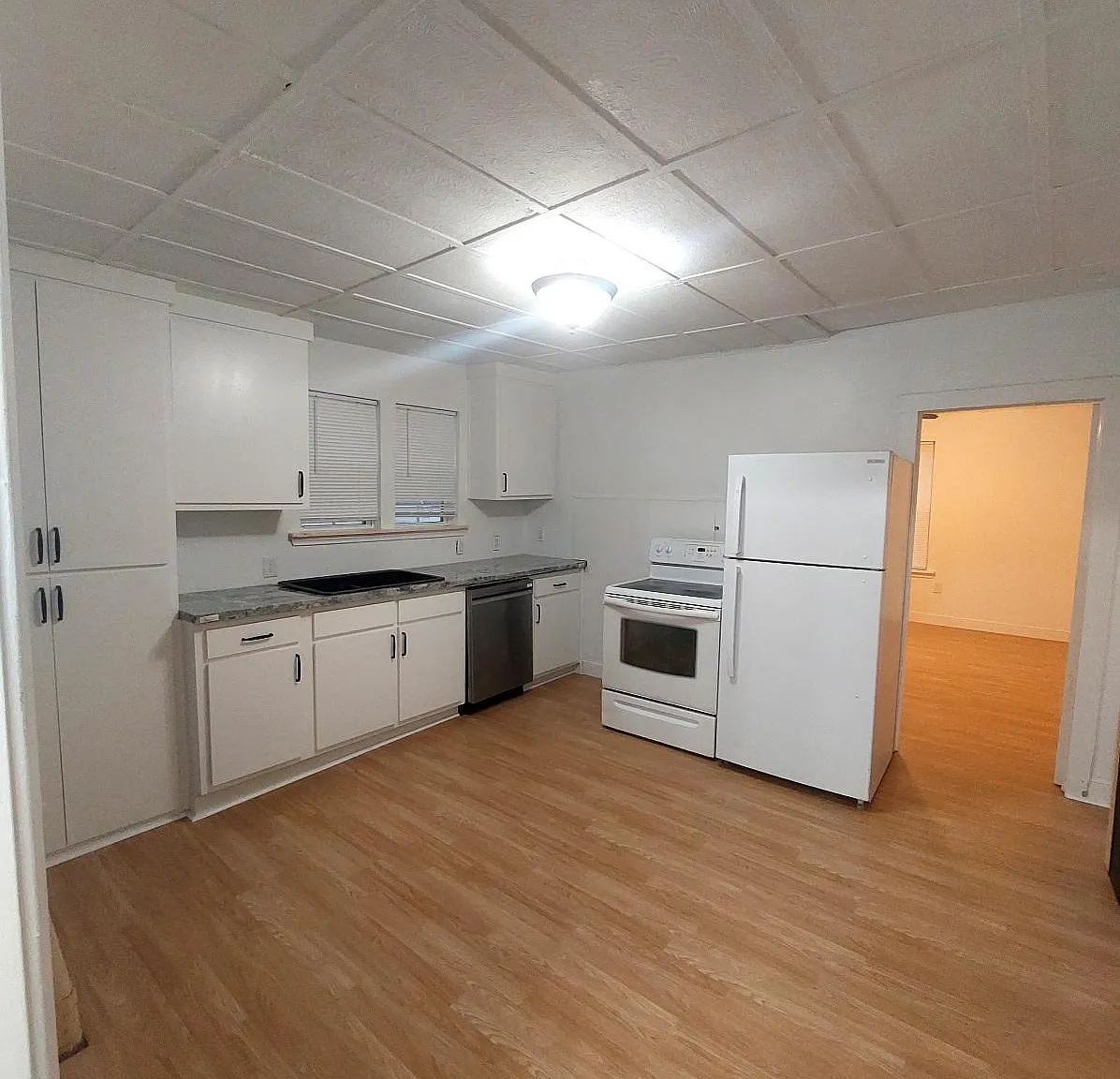 1 bed, 616 sqft, $995 — Photo 3
