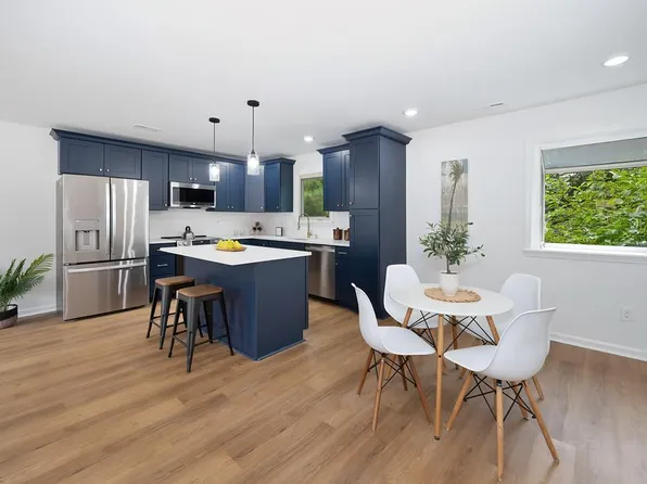 1262 W Ocean View Ave APT 4, Norfolk, VA 23503