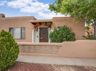 524 Camino De Guadalupita, Santa Fe, NM 87505
