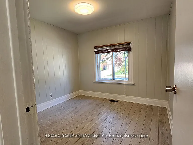 207 Olive Ave — Photo 11