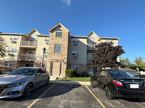 2nd image of 1574 W Crystal Rock Ct